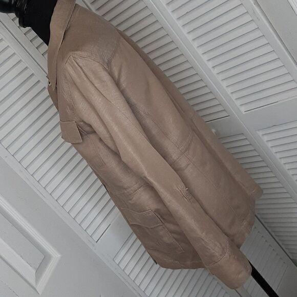 Cato Tan Clasp Button Down Shirt with  Drawstring Synch Waist - Picture 3 of 11